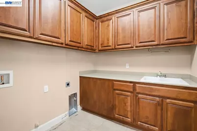 2560 Calabria Ct, Dublin, CA 94568 - Photo 17