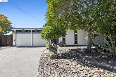 5314 Crown Ct, Castro Valley, CA 94552 - Photo 3