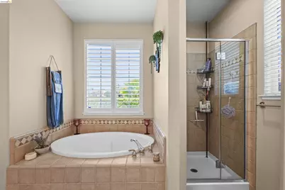 540 Lakeview Dr, Brentwood, CA 94513 - Photo 35
