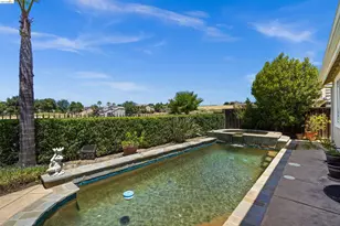 540 Lakeview Dr, Brentwood, CA 94513 - Photo 33