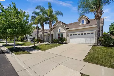 540 Lakeview Dr, Brentwood, CA 94513 - Photo 1