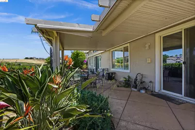 540 Lakeview Dr, Brentwood, CA 94513 - Photo 31