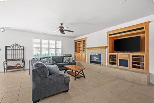540 Lakeview Dr, Brentwood, CA 94513 - Photo 17