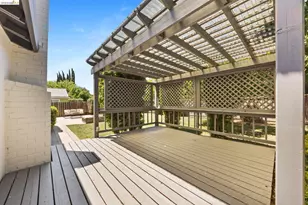 2715 Lyon Cir, Concord, CA 94518 - Photo 33