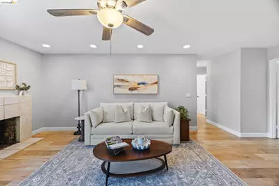 2715 Lyon Cir, Concord, CA 94518 - Photo 5