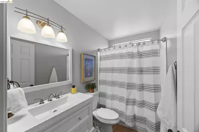 2715 Lyon Cir, Concord, CA 94518 - Photo 23