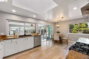 2715 Lyon Cir, Concord, CA 94518 - Photo 11