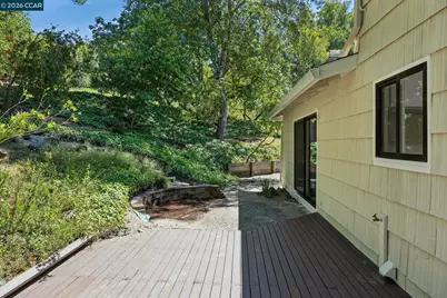 135 Canon Dr, Orinda, CA 94563 - Photo 33