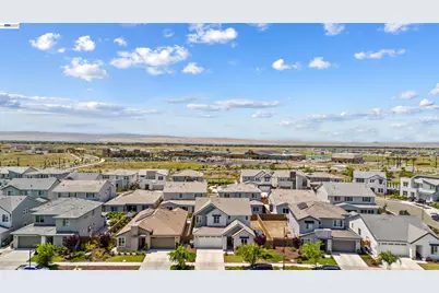 3482 Dobbins Ct, Lathrop, CA 95330 - Photo 3