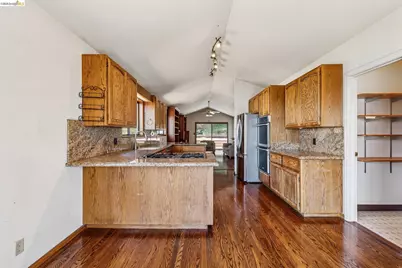 3510 Brunell Dr, Oakland, CA 94602 - Photo 27