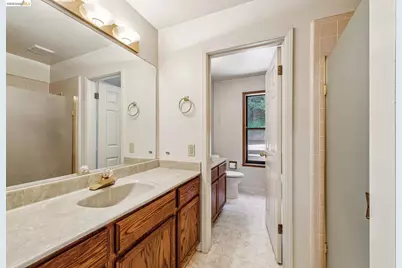 3510 Brunell Dr, Oakland, CA 94602 - Photo 35