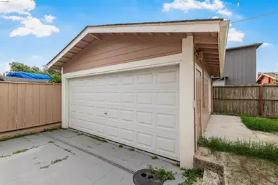 6007 San Pablo Ave, Oakland, CA 94608 - Photo 47