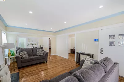 6007 San Pablo Ave, Oakland, CA 94608 - Photo 7