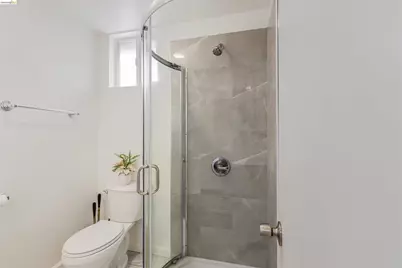 6007 San Pablo Ave, Oakland, CA 94608 - Photo 27