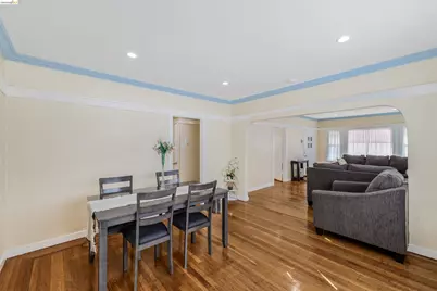 6007 San Pablo Ave, Oakland, CA 94608 - Photo 13