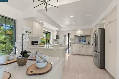 10137 Nantucket Dr, San Ramon, CA 94582 - Photo 15