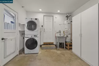 634 Teresa St, Martinez, CA 94553 - Photo 37