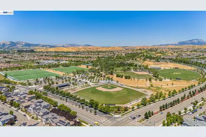 3910 Scottfield St, Dublin, CA 94568 - Photo 49