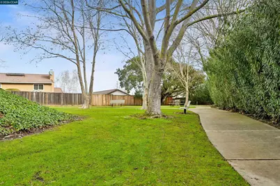 11458 Winding Trail Ln, Dublin, CA 94568 - Photo 27