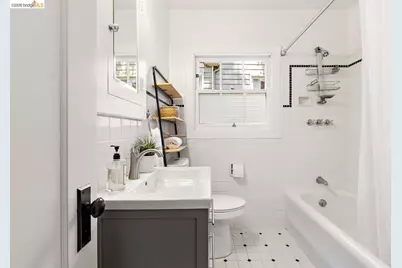 859 Sunnyhills Rd, Oakland, CA 94610 - Photo 23