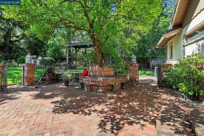 25 Amberwood Ln, Walnut Creek, CA 94598 - Photo 41