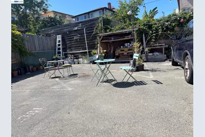 357 Lester Ave, Oakland, CA 94606 - Photo 7