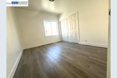 357 Lester Ave, Oakland, CA 94606 - Photo 5