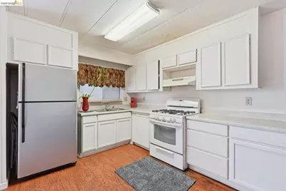 8200 Jantzen Rd, Modesto, CA 95357 - Photo 3