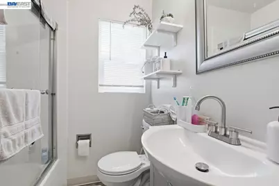 882 Tennyson Rd, Hayward, CA 94544 - Photo 17