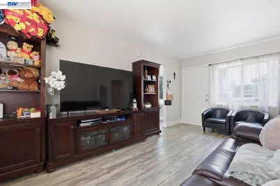 882 Tennyson Rd, Hayward, CA 94544 - Photo 43