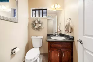 27468 Hayward Blvd, Hayward, CA 94542 - Photo 25