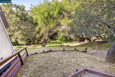 27468 Hayward Blvd, Hayward, CA 94542 - Photo 49