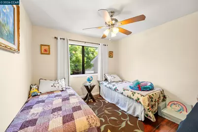 27468 Hayward Blvd, Hayward, CA 94542 - Photo 35
