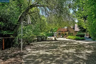 110 Rose St, Walnut Creek, CA 94595 - Photo 43