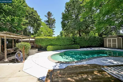 110 Rose Street, Walnut Creek, CA 94595 - Photo 37
