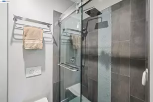 41 Spyglass Hl, Oakland, CA 94618 - Photo 23