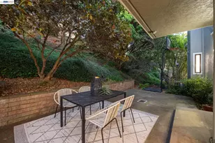 41 Spyglass Hl, Oakland, CA 94618 - Photo 45