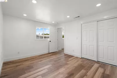 4006 Carrington St, Oakland, CA 94601 - Photo 31