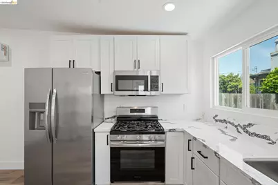 4006 Carrington St, Oakland, CA 94601 - Photo 21