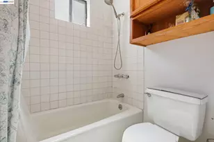 560 41st St, Richmond, CA 94805 - Photo 35