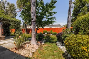 26574 Colette St, Hayward, CA 94544 - Photo 25