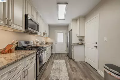 26574 Colette St, Hayward, CA 94544 - Photo 11