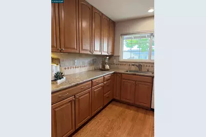 2290 La Mar Drive, Concord, CA 94518 - Photo 9