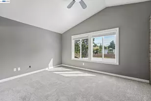 109 Crownpointe Dr, Vallejo, CA 94591 - Photo 13