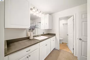 960 Shorepoint Ct, Alameda, CA 94501 - Photo 25