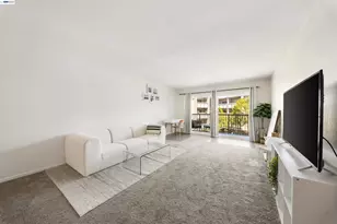 960 Shorepoint Ct, Alameda, CA 94501 - Photo 9