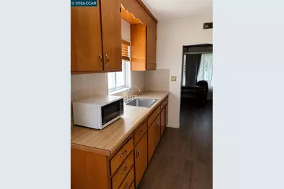 251 E 17th Street, Pittsburg, CA 94565 - Photo 5