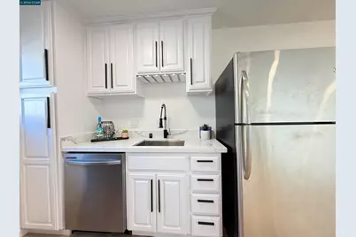 10 Moss Ave #15, Oakland, CA 94610 - Photo 9