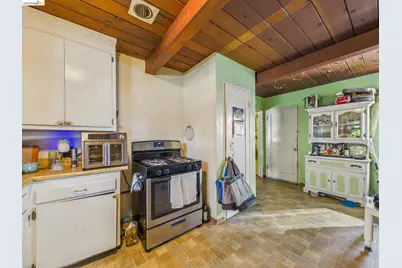 19034 Western Blvd, Hayward, CA 94541 - Photo 31