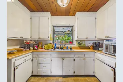 19034 Western Blvd, Hayward, CA 94541 - Photo 27